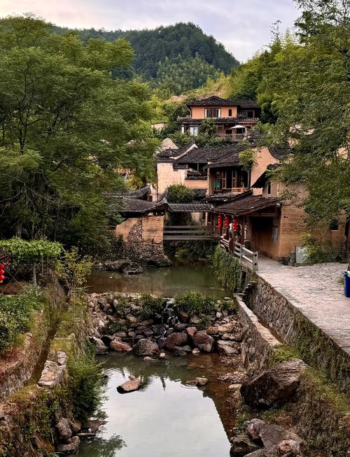 福建乌山与红旗岩在同一个地方吗