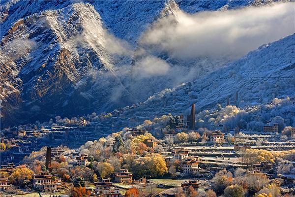 四川甘孜旅游都有什么地方好玩,四川甘孜旅游攻略景点必去