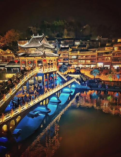 凤凰古城免费游玩攻略一日游(最全面最实用的凤凰旅游攻略)