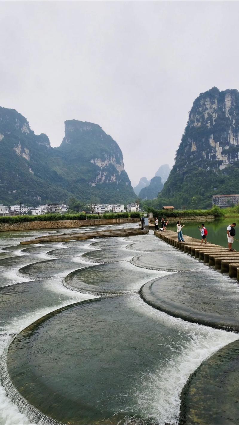 崇左明旅游景点大全(崇左著名景点)