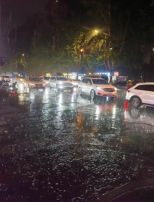 昨天晚上南京栗水下雨了吗