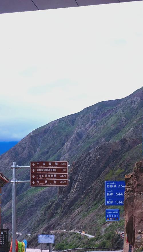 德钦县天气预报15天