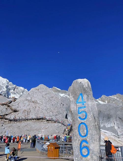 如何用一天的时间玩转玉龙雪山?