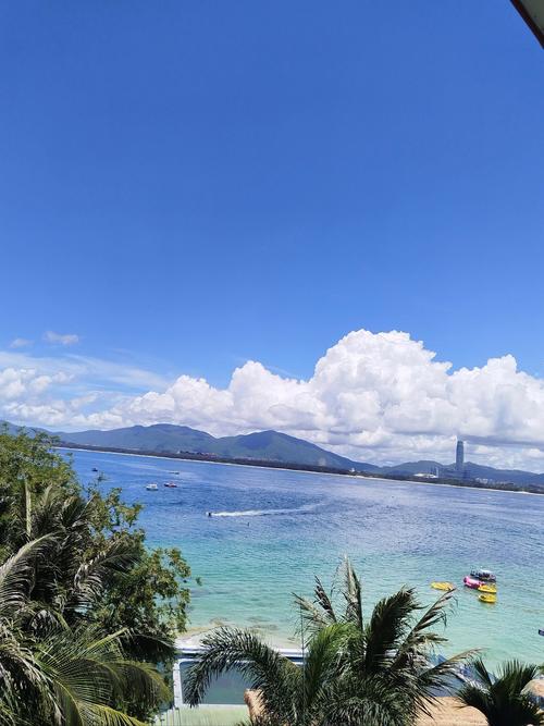 〖g〗、8月份去海边旅游哪里比较好