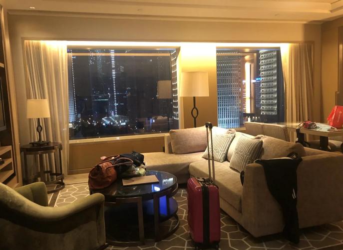 上海陆家嘴附近有酒店公寓吗,谁能给推荐一下,要住两个月。