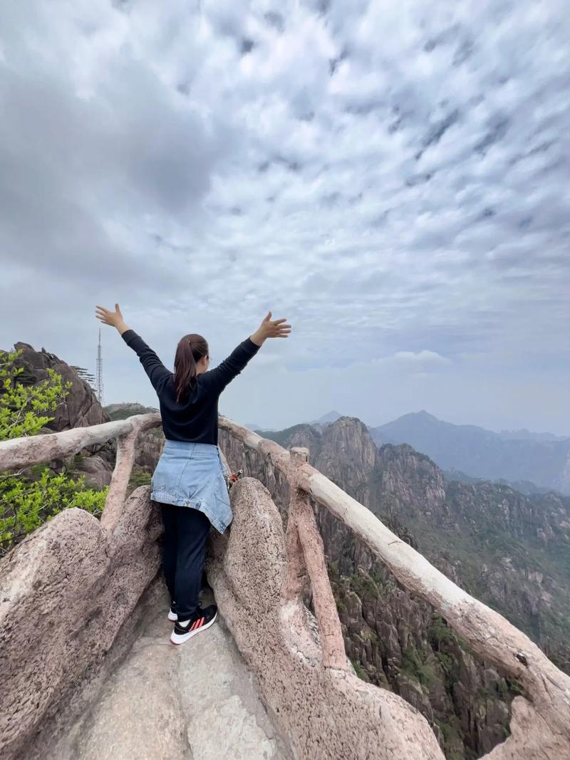 先去宏村还是黄山