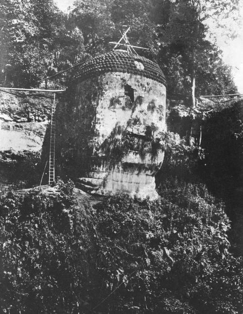 乐山大佛很恐怖是真的吗-乐山大佛闭眼是真的么