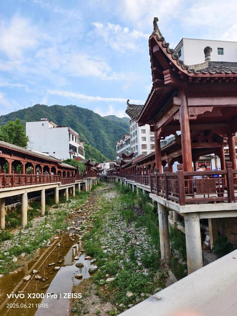 陕西柞水县凤凰镇旅游景点(柞水凤凰古镇介绍)