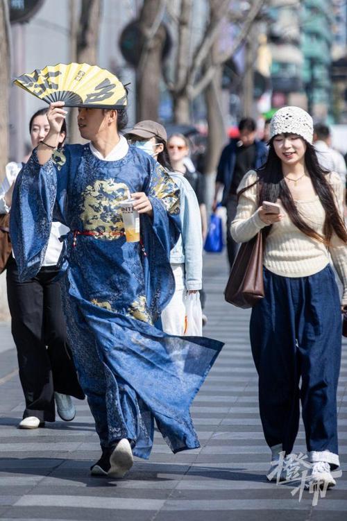 去杭州这几天穿什么样的衣服会比较合适呢