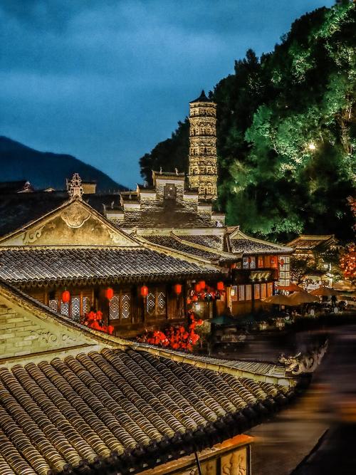 国内最值得旅游的前十城市和前十景点都是哪些