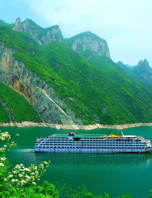重庆三峡游轮哪个船比较好