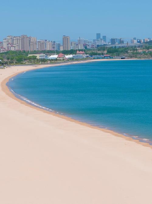 青岛海滩哪个好玩而且免费