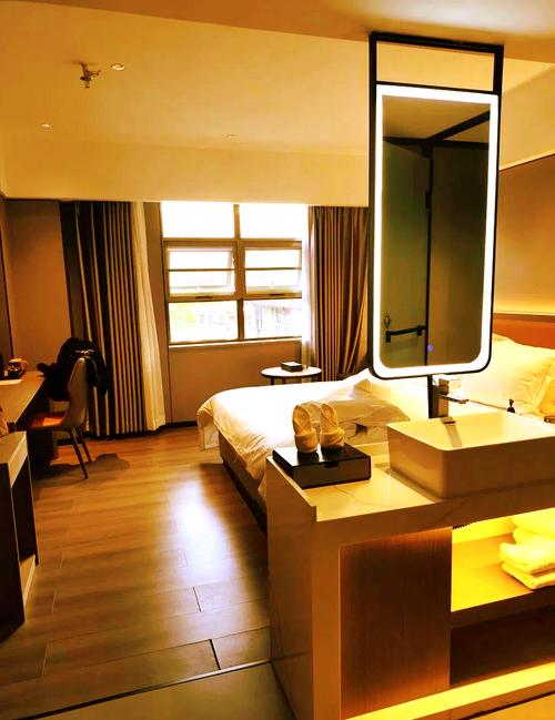 广州市内越秀区的酒店哪些比较新,干净的酒店,适合夫妻带孩子住的,20...