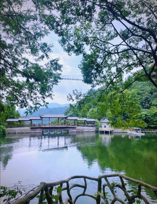 旅游攻略中的避暑胜地