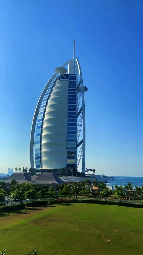 10万元一晚的迪拜帆船酒店,远超五星级,大开眼界!!!