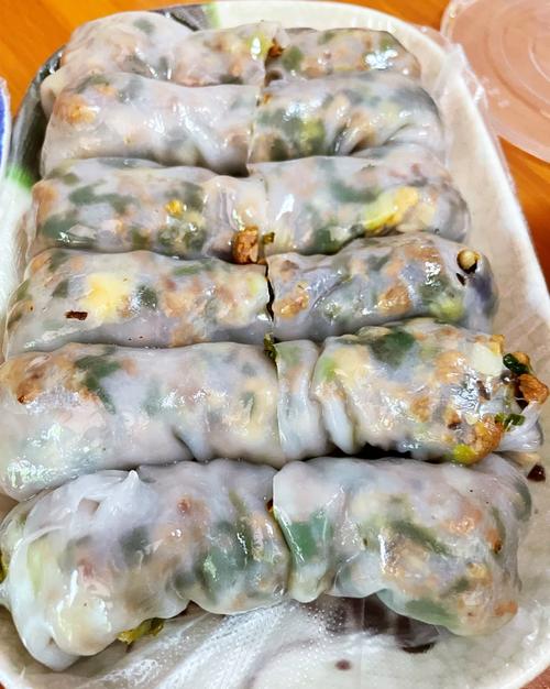 品尝昆明10大特色美食小吃,探索云南美食文化