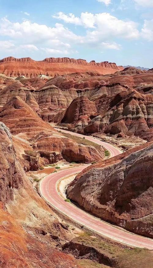 7月去大西北旅游穿什么合适好看,西北旅游几月攻略