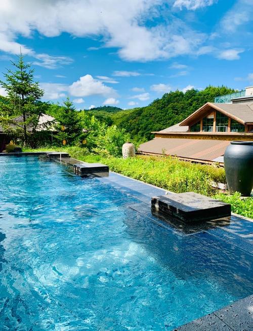 丹东乌龙背最豪华温泉