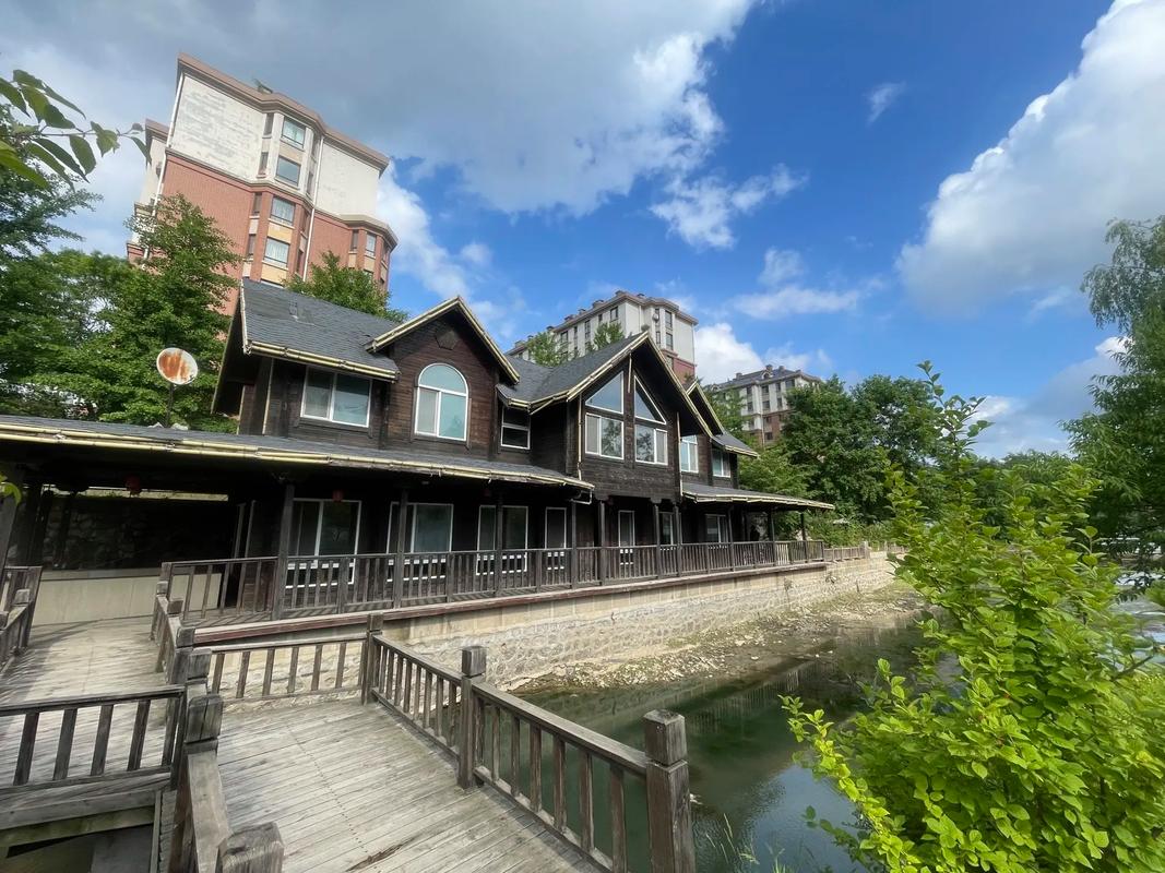 丹东五龙背温泉哪家好,丹东五龙背温泉吃住一体民宿便宜