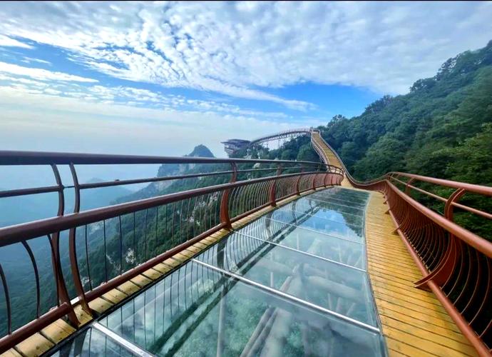 少华山玻璃栈道收费吗?