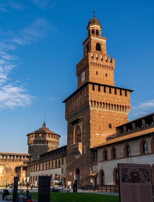 米兰适合拍照打卡的景点有哪些?