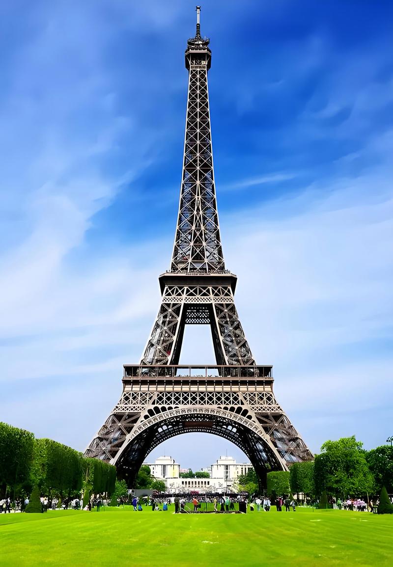 法国前十著名景点排名榜:埃菲尔铁塔上榜,第五修建最早
