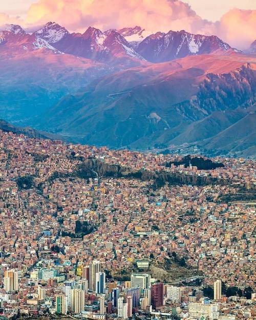玻利维亚首都
