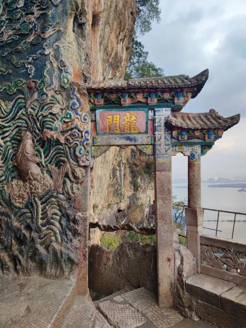 云南昆明旅游必去的景点