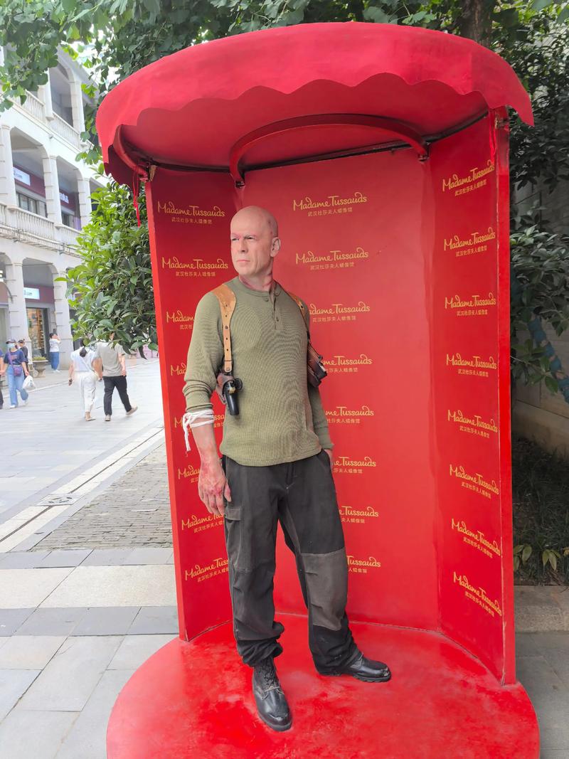 上海杜莎夫人蜡像馆开门关门时间是多少